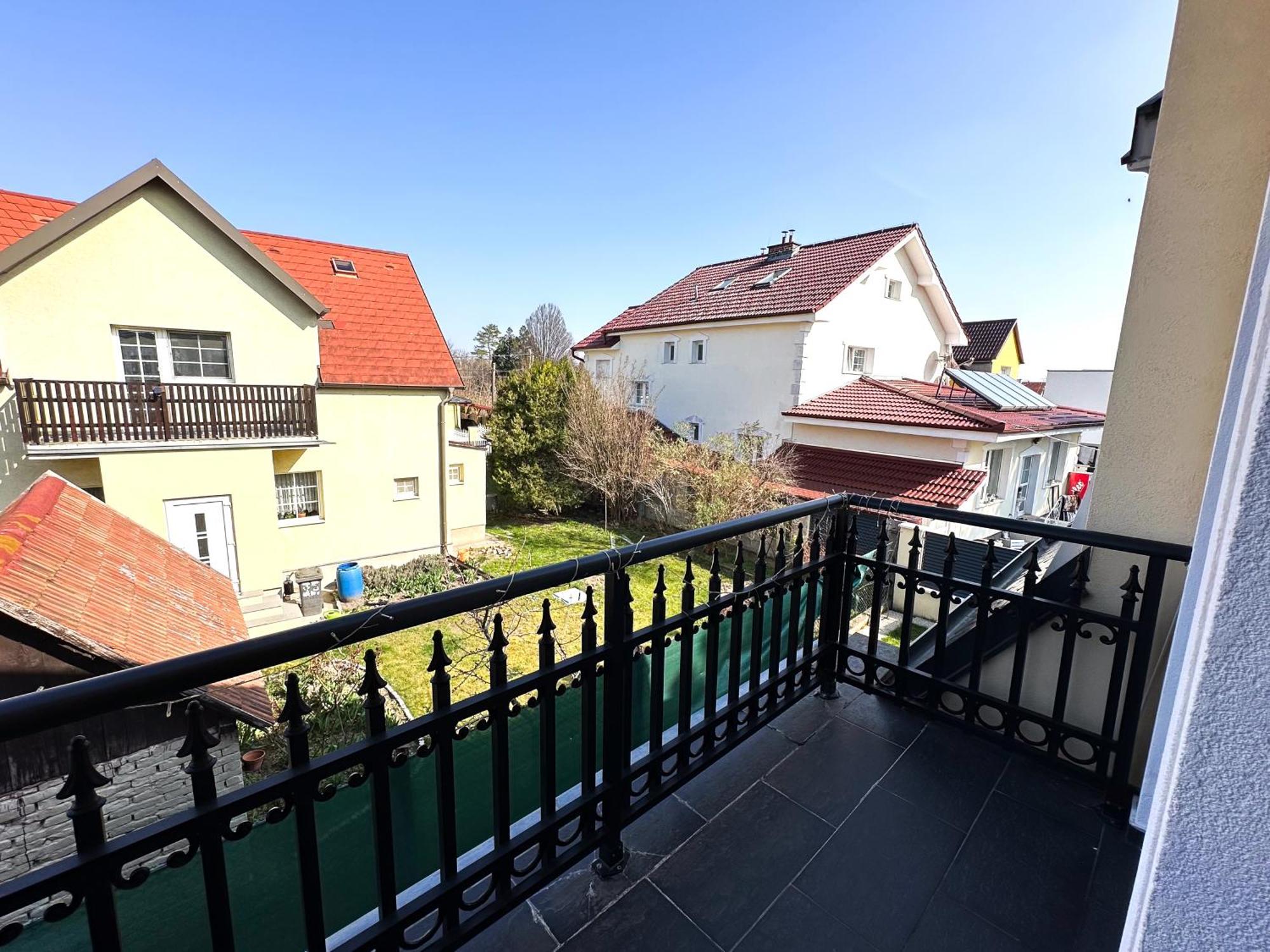 Luxurious In A Quiet Area In Vilă Viena
